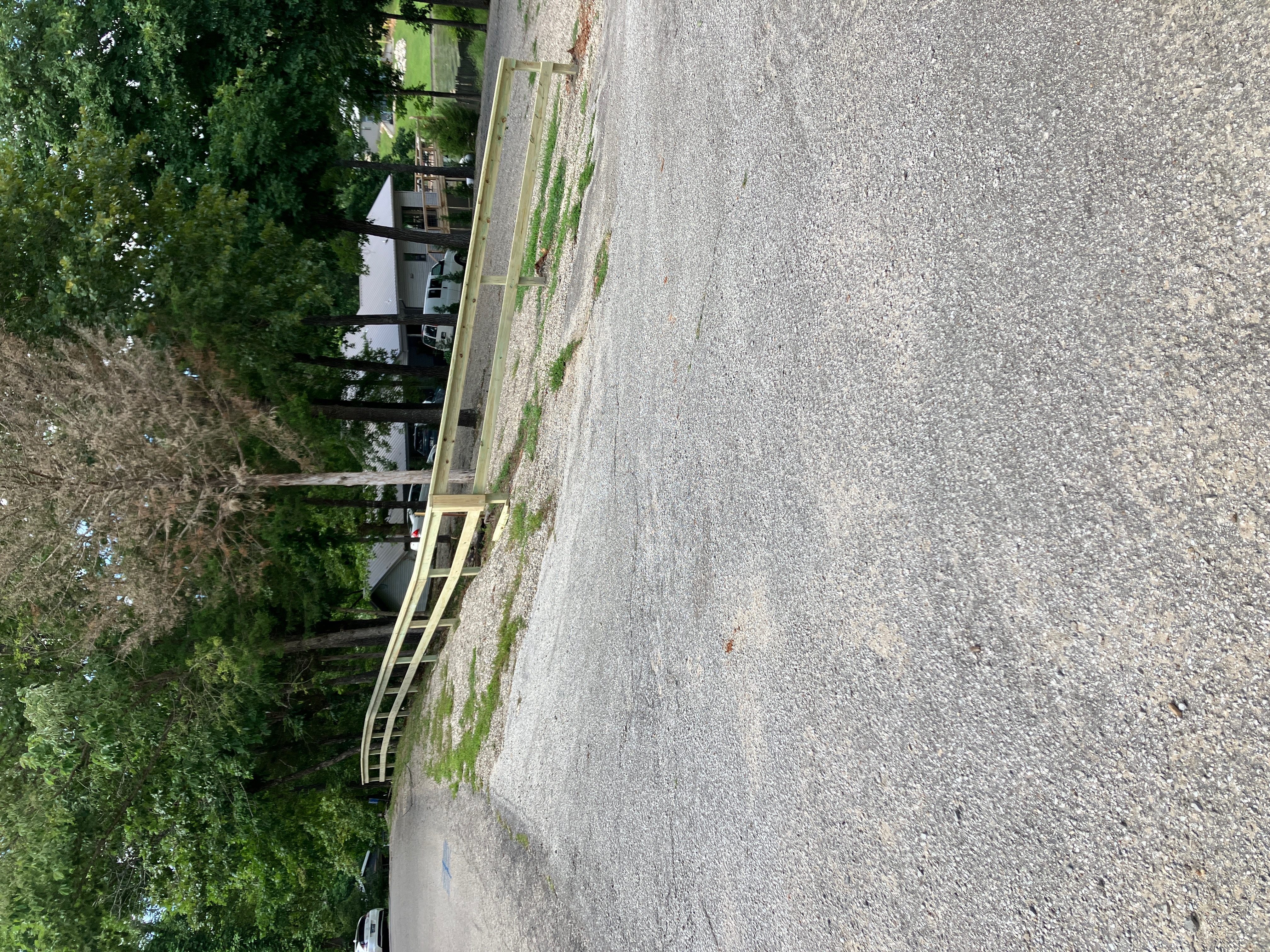 Fence left side